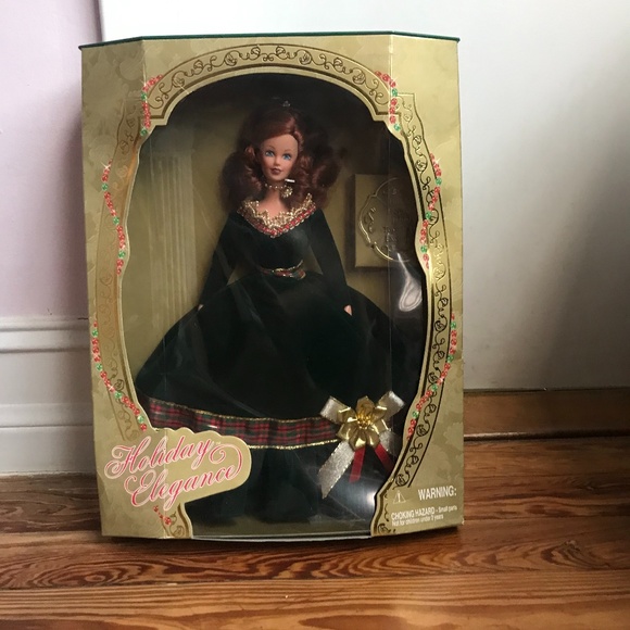 Holiday Elegance 1999 Toys R' Us Exclusive Doll - Picture 3 of 12